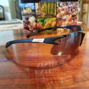 foster grant ironman hurdle sunglasses